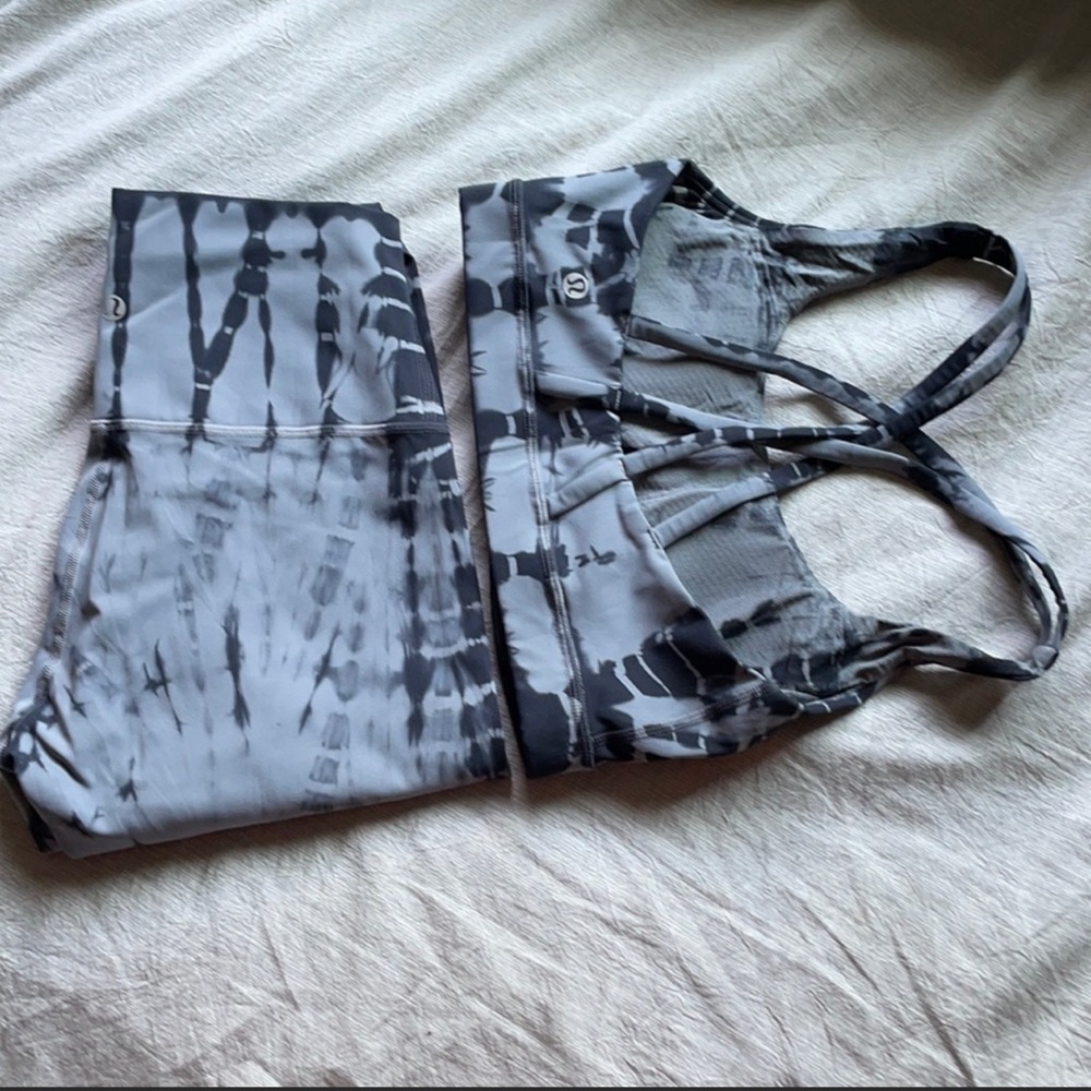 Lululemon Athletica Black and Gray Sports Set